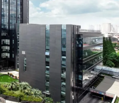 上海岳极科技软硬件产品选型指南：工业与金融场景适配分析